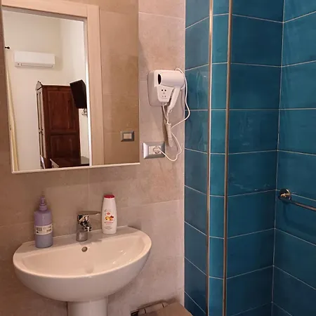 Railway Apartmanhotel 3*